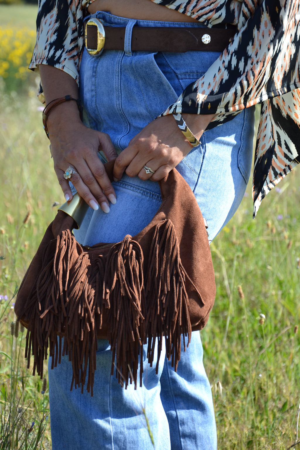 Fringe Bag — Pochette à franges · Effet daim camel