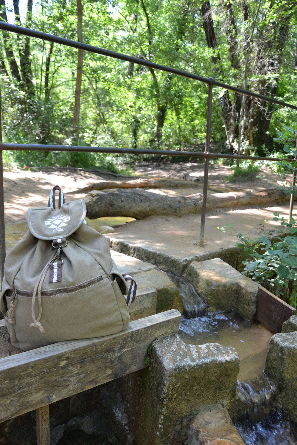Ocrus Bag - Sac à dos brodé · Modèle unique