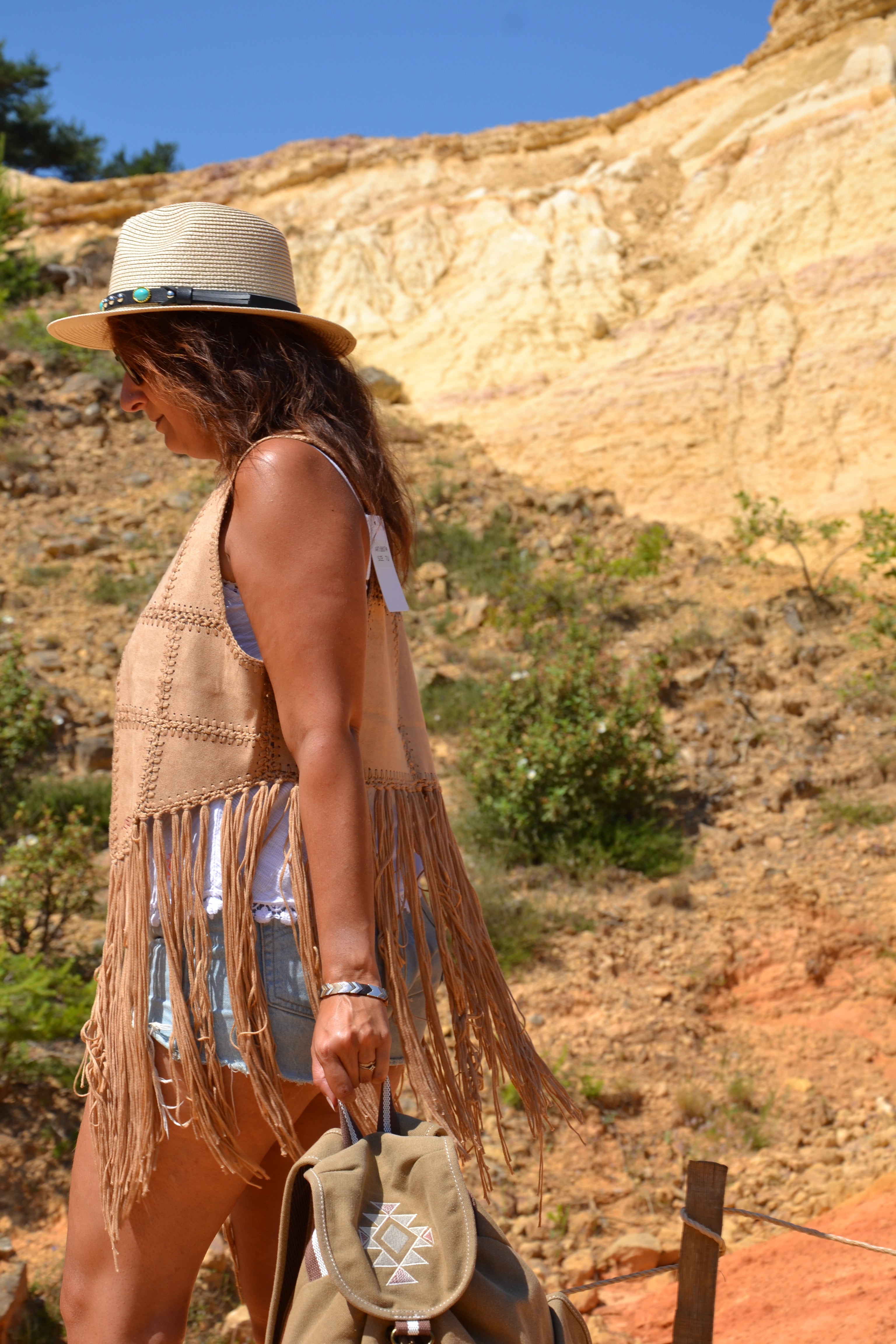 Fringe Vest — Veste sans manches à franges - camel