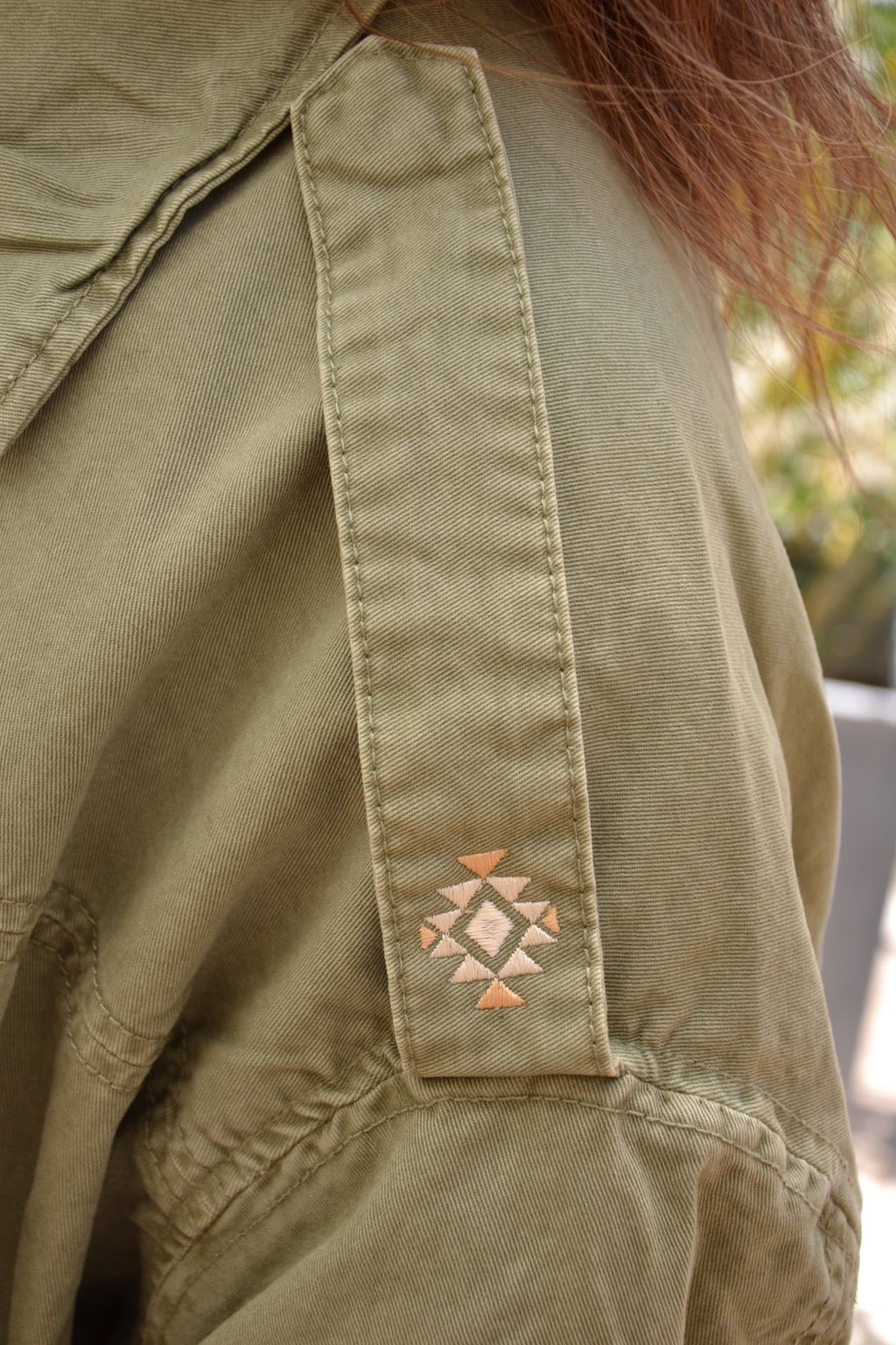 Kaki Jacket — Veste brodée oversize